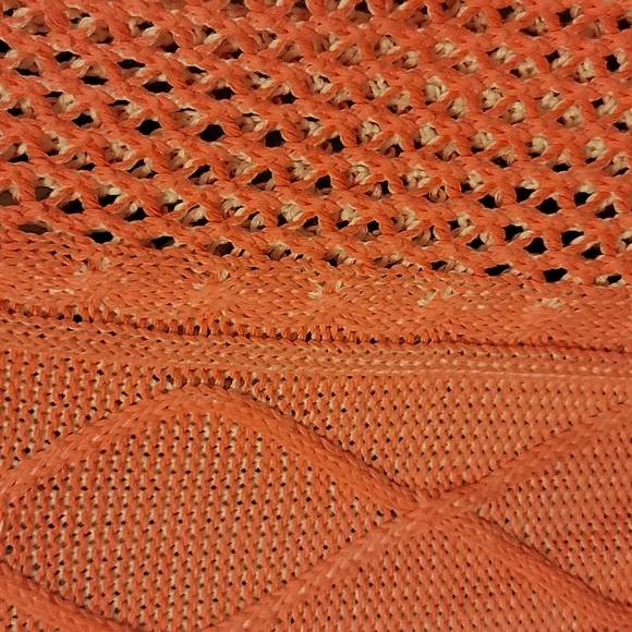 Bright coral knit sweater - Picture 2 of 2
